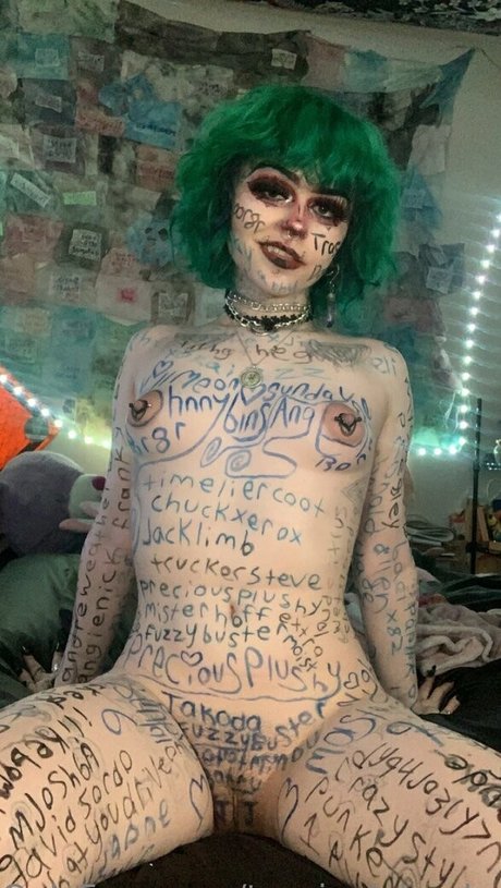 teasinglytrashed onlyfans post