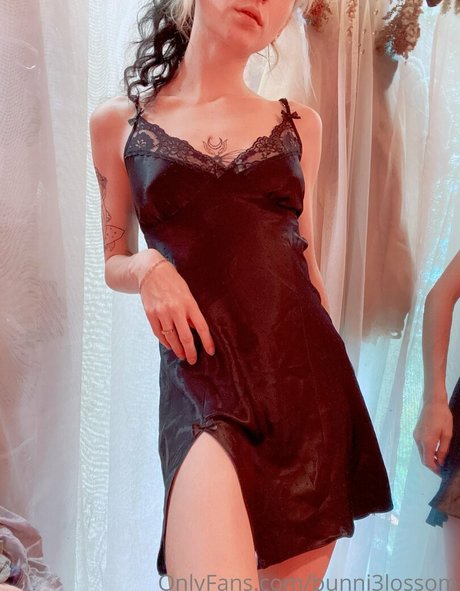 bunni3lossom porn onlyfans