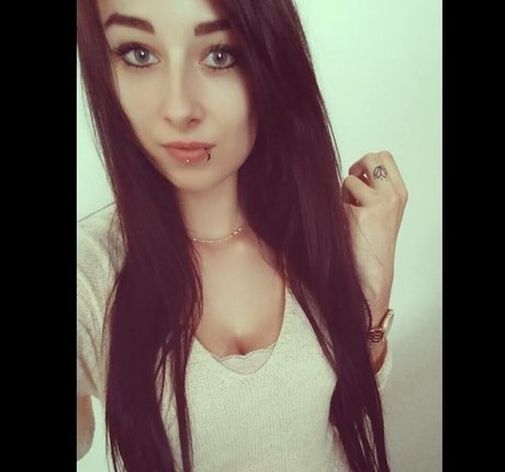 lizzzyfox onlyfans naked pics