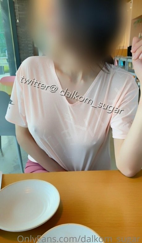 Dalkom sugar topless onlyfans