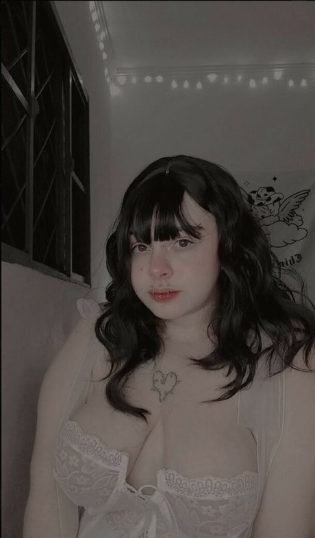 Bratz sw onlyfans explicit content