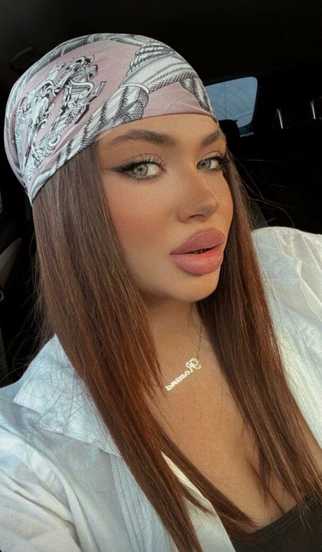 Roxana Elena onlyfans naked