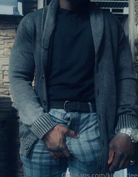 king__dee tits onlyfans