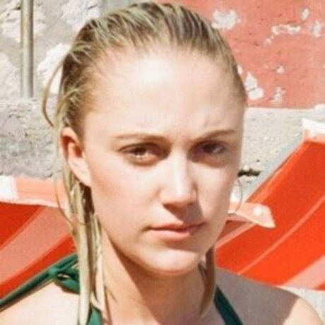 Maika Monroe onlyfans leaked