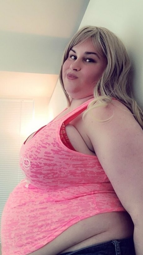 azismiss onlyfans star