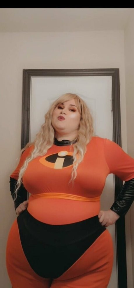 azismiss onlyfans model