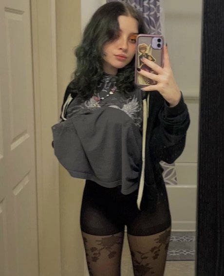 vampaminefree only fans leaks