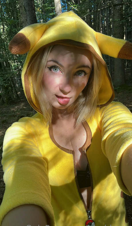 Iris Bloom onlyfans archive