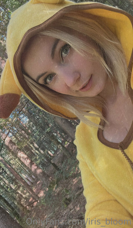 Iris Bloom onlyfans hot