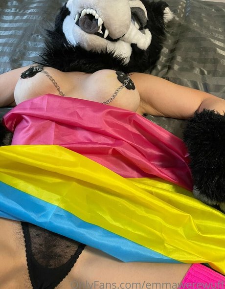 emmawerewuff is on onlyfans