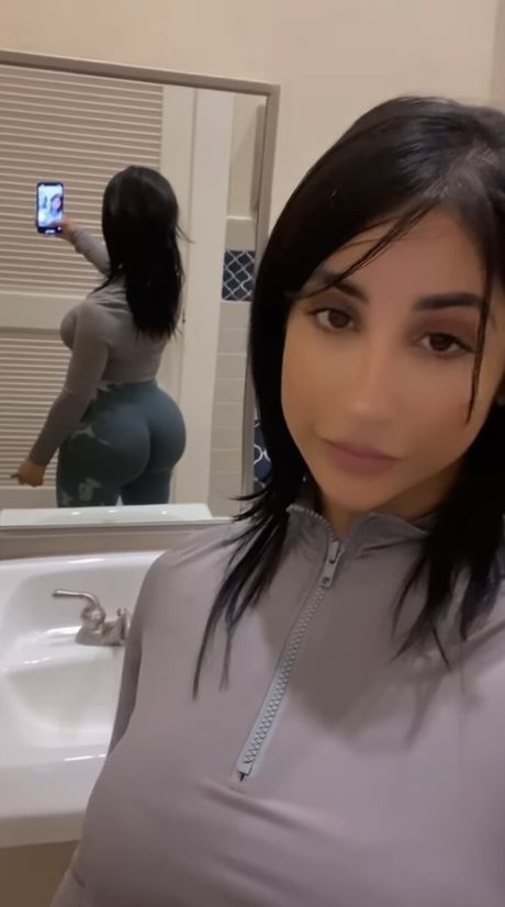 Hinataonig leaked nudes onlyfans