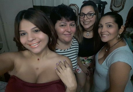 Maria Paola onlyfans boobs