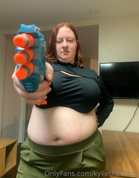 kyliethecurvy onlyfans star