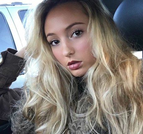 Kimi McFarland only fans photos