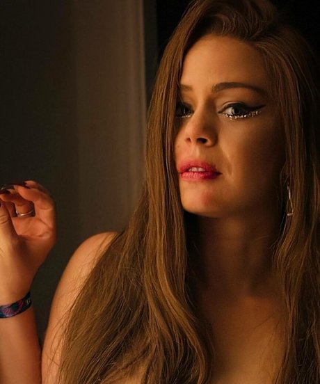 Leandra Leal onlyfans ass