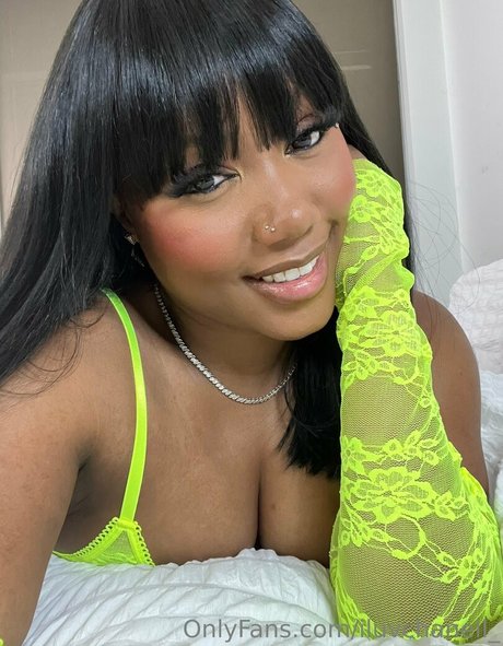 iluvchanell_ on onlyfans