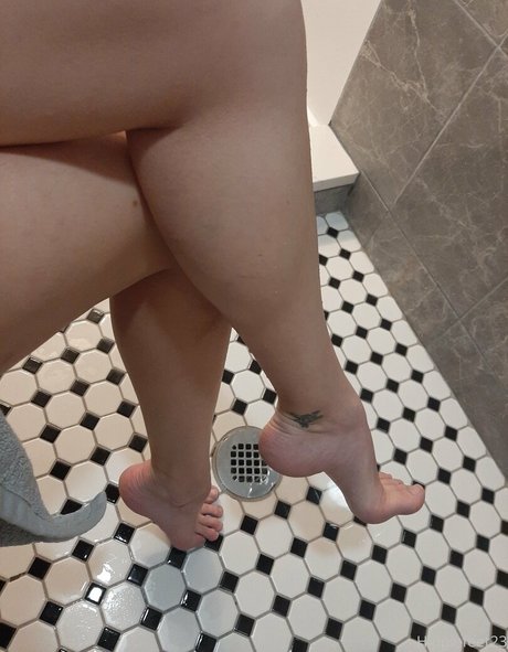 hippiefeet23 only fans leaks porn