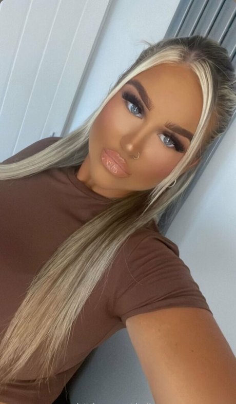 Brittany T nude onlyfans leak