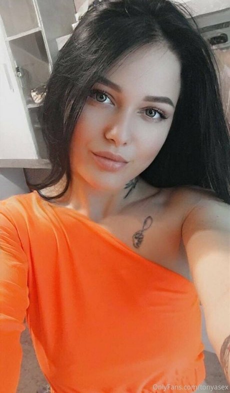 selenaadoll1 Profile pic