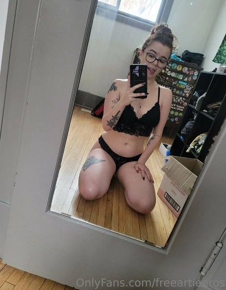 freeartieeros on onlyfans