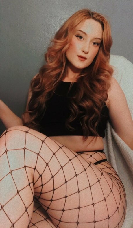 Mia Blossom nudes onlyfans