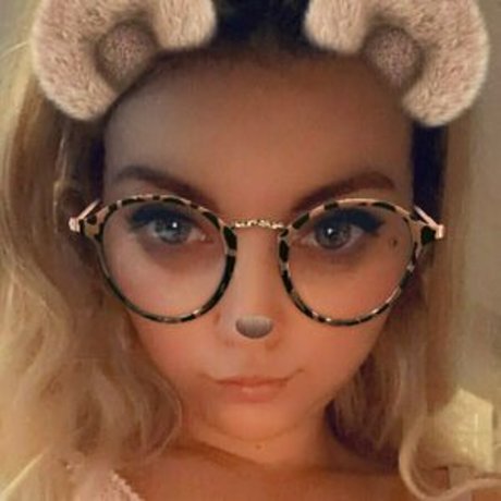 yourinternetgirlfriendx onlyfans nudes