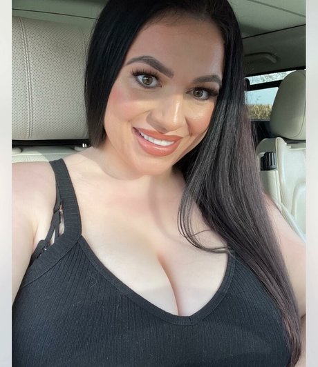 JasmineJamesx naked onlyfans leak