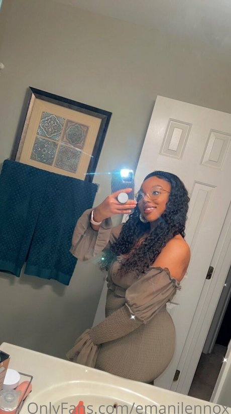 emanilennox onlyfans images