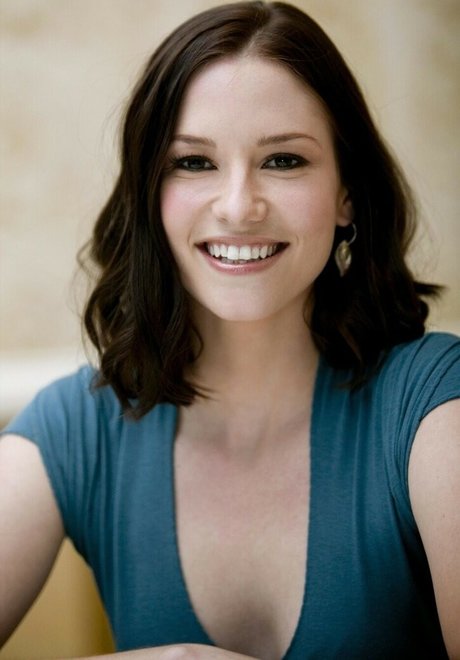 Chyler Leigh porn only fans