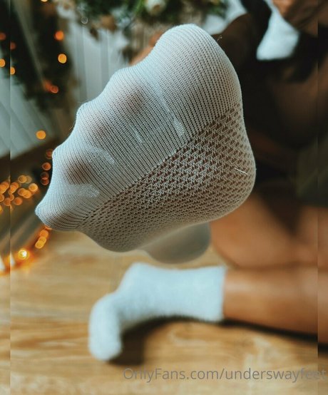 underswayfeet onlyfans tits