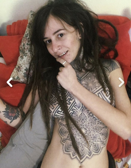 Lola Freak onlyfans nude pics