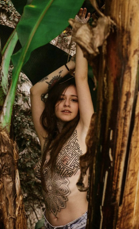 Lola Freak onlyfans model photo