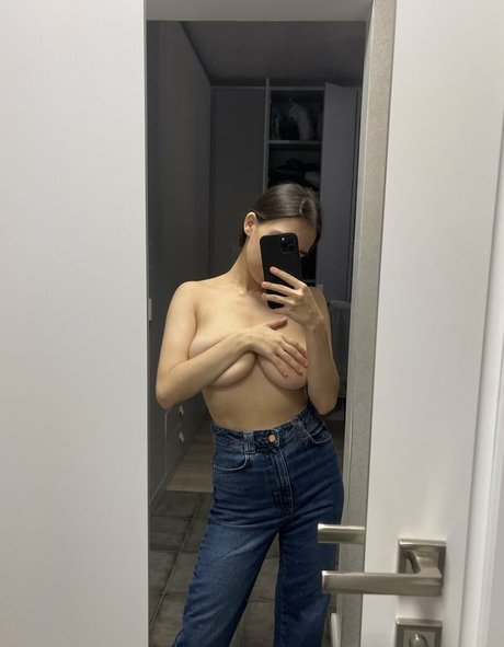 Kamilla Karieva nude onlyfans leak