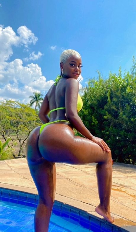 Poliana Ferreira onlyfans keak