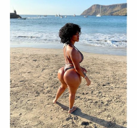 Sophie Likosky leaks only fans