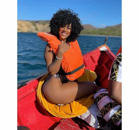 Sophie Likosky onlyfans pics