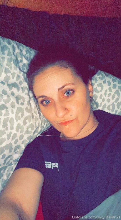 sexy italian21 onlyfans hot