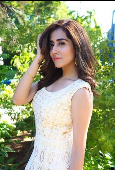 Jonita Gandhi onlyfans leaks naked