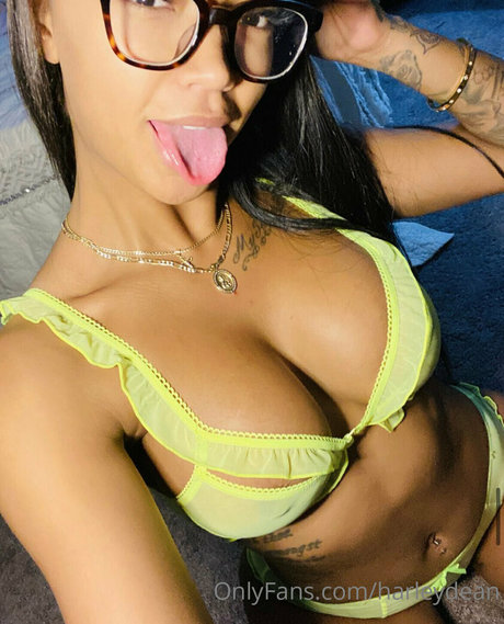 harleydean nude onlyfans leak