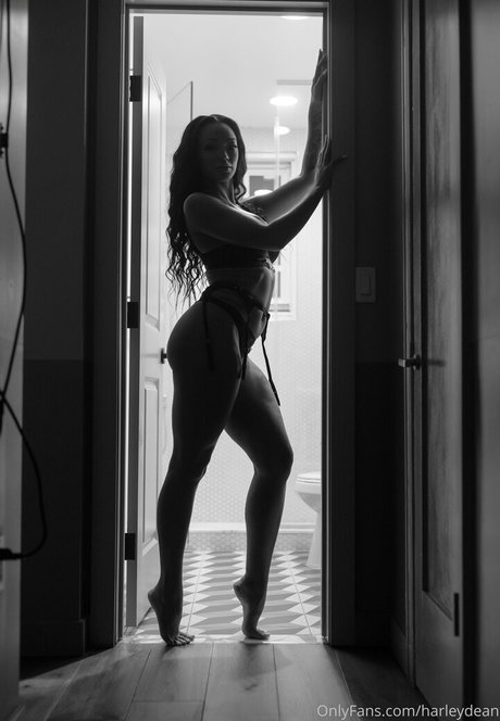 harleydean feet onlyfans