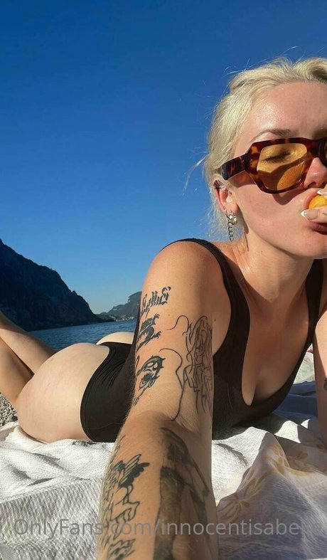 innocentisabelle onlyfans nude photos