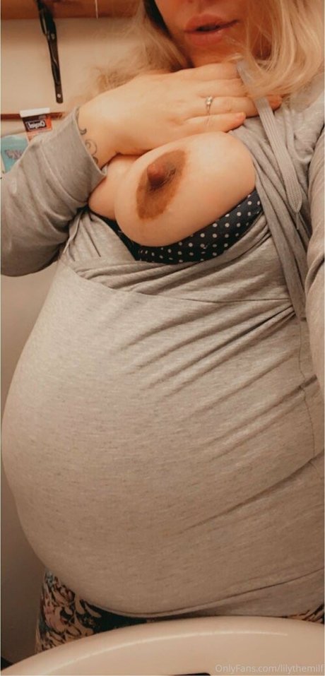 lilythemilf new onlyfans leaks