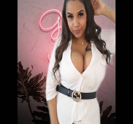 Isa Gomez onlyfans mega