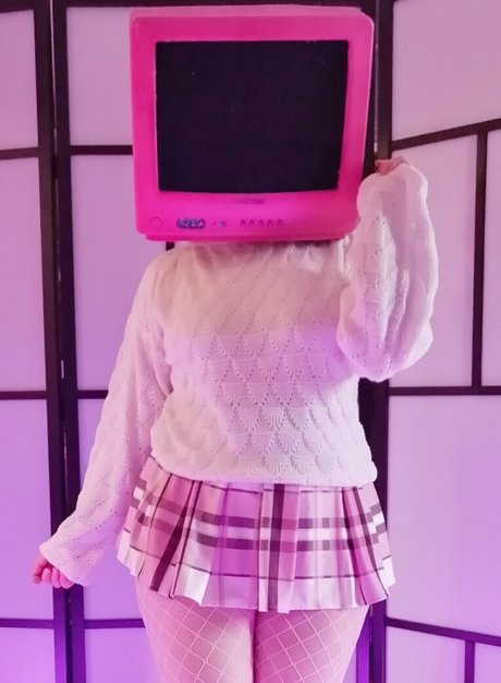 screengirl9k onlyfans striptease