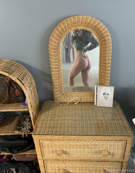 jayceestarrr only fans pic