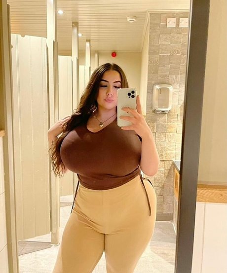 Pettiana Cypriotmami onlyfans picture