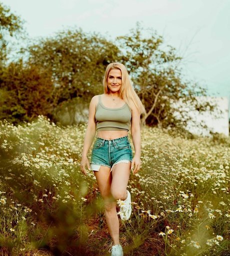 Jeanette Biedermann leaked onlyfans porn