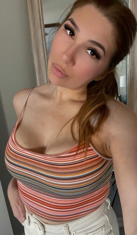 trinityyynicoleee onlyfans pic