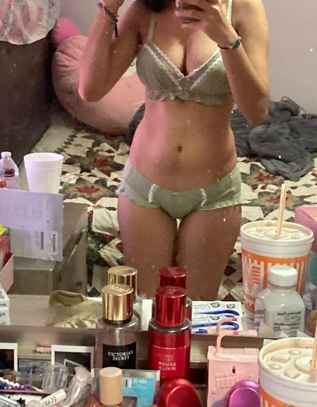 carmennl0ve onlyfans uncensored