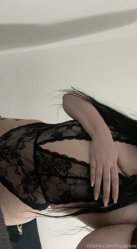 itsyagirlpaz onlyfans leaks nude